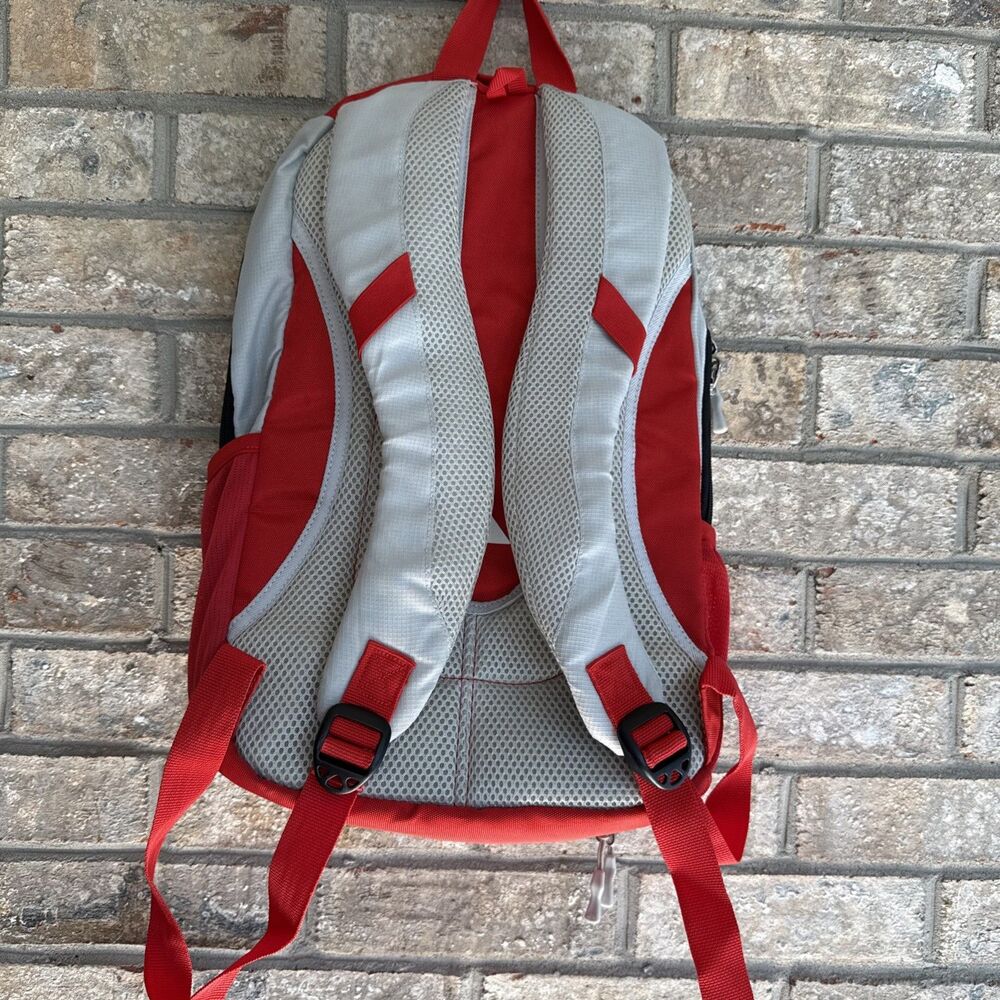 Ozark trail Thomas hollow backpack light gray/red  Great Condition! - Picture 7 of 10